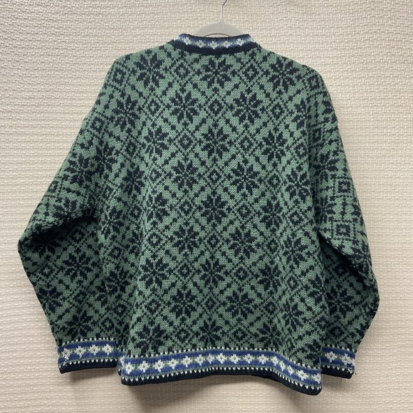 Vintage L.L. Bean Green Black Nordic Snowflake Wool Cardigan Sweater USA Large - Picture 5 of 7